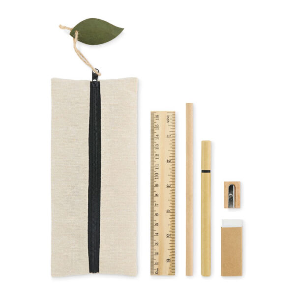 Kirjatarvete komplekt Jucoset